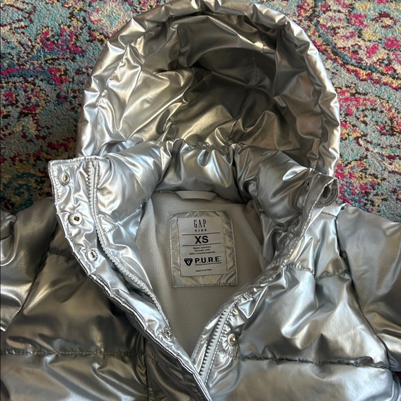 Gap Metallic silver Puffer cold control max coat XS 4-5 - Picture 4 of 5